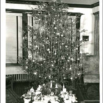 1940s-tree