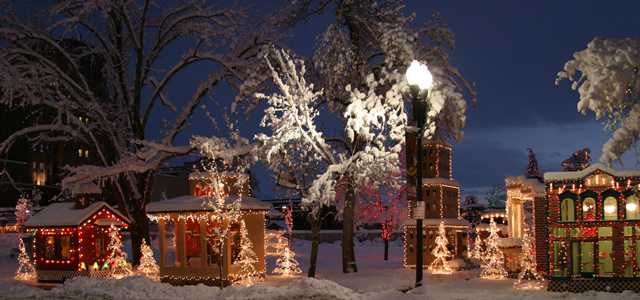 christmas_village_streetview_640