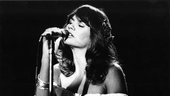 linda-ronstadt-580
